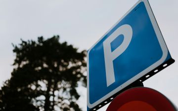 Een deel van onze parkeerplaats tijdelijk afgesloten 